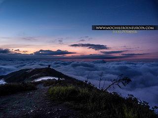 Ruta  Los Fortines del Ávila al atardecer