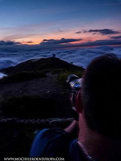 Ruta  Los Fortines del Ávila al atardecer