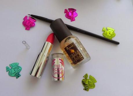 Regalos de Navidad, (Haul Astra, Essence, Deborah, Isadora y más). Regalos de Navidad, (Haul Astra, Essence, Deborah, Isadora y más).