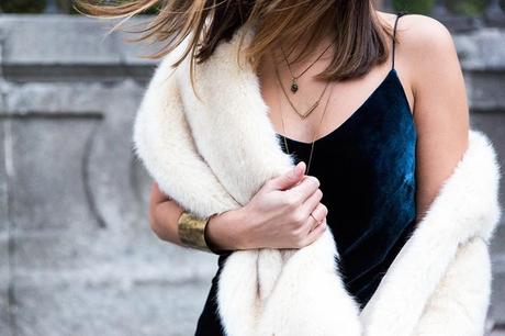 Velvet_Dress-Faux_Fur_Scarf-Party_Outfit-Street_Style-Collage_Vintage-72