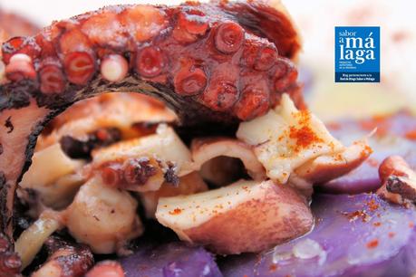 Pulpo a la gallega con papas morás