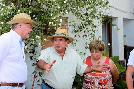 TOMATÓN RELLENO Y JORNADA DEL TOMATE HUEVO DE TORO