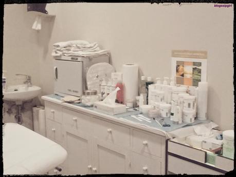 BLOGSSIPGIRL LO HA PROBADO: TRATAMIENTO DE HIDRATACIÓN EN CONSULTA DRA FLORES