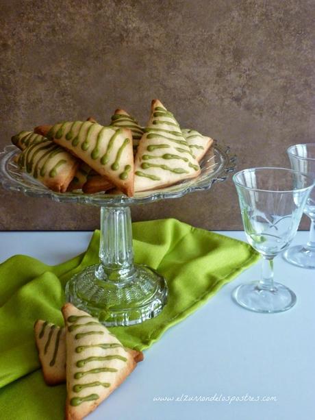 Galletas con Mazapán y glasa de Té Matcha