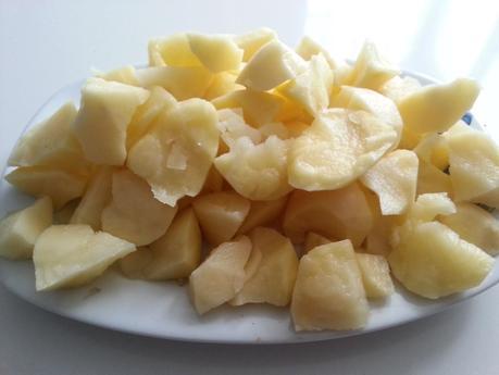 PAPAS CON COSTILLAS ADOBADAS