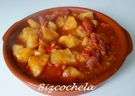 PAPAS CON COSTILLAS ADOBADAS