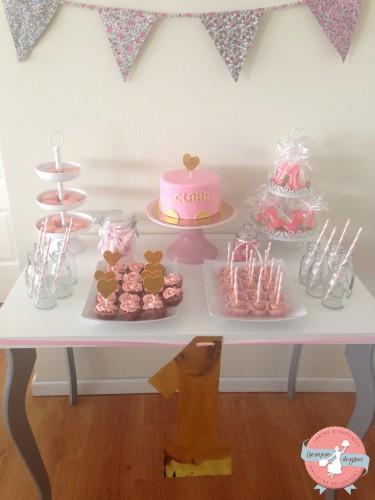Mesa dulce para el primer cumpleaños de Clara - Paperblog