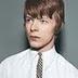 Date una vuelta por las mesas mientras escuchas a Shirley Bassey david-bowie.jpg