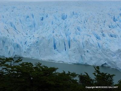 ARGENTINA: PERITO MORENO, EL GLACIAR QUE AVANZA