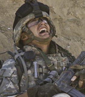 “En tierra hostil” – La droga de Bagdad “En tierra hostil” – La droga de Bagdad