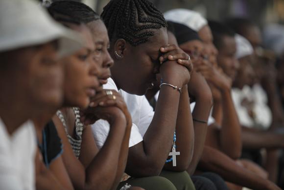 Rezando en Haití un mes después