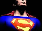 ¿Superman Nolan mano?