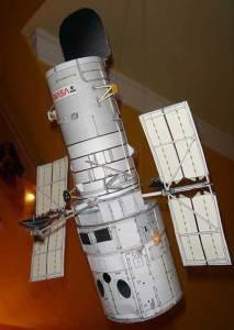 hubble-space-telescope-papercraft Papercraft Telescopio Espacial Hubble