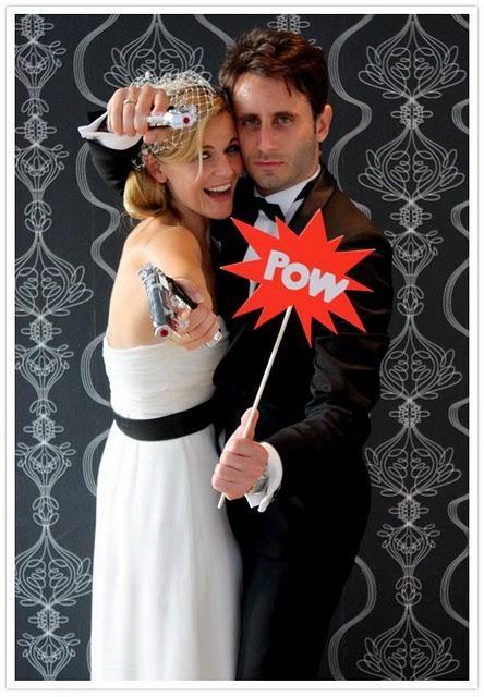 Color en las bodas: Blanco y Gris Oscuro