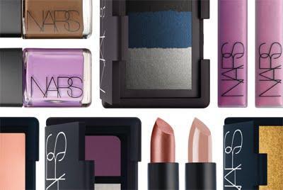 COLECCIÓN DE NAVIDAD DE NARS Y EDICIÓN LIMITADA BENTO BOX SET. COLECCIÓN DE NAVIDAD DE NARS Y EDICIÓN LIMITADA BENTO BOX SET.