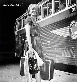 LA CHICA DE LA MALETA