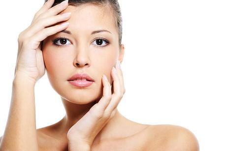 Cuida tu rostro con aceites de belleza Cuida tu rostro con aceites de belleza