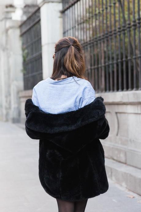 Striped_Skirt-Blue_Shirt-Faux_Fur_Coat-Outfit-Street_Style-Collage_Vintage-14