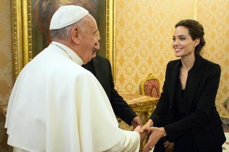 Angelina Jolie Papa Francisco
