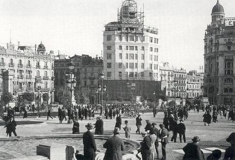 CENTRAL TELEFÓNICA DE PLAÇA DE CATALUNYA 1924, EN LA BARCELONA D' ABANS, D' AVUI I DE SEMPRE...8-01-2015...!!!