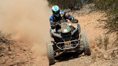 Los argentinos comienzan a dejar el Dakar 2015