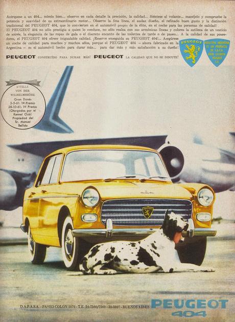 Un león amigo de un Gran Danés