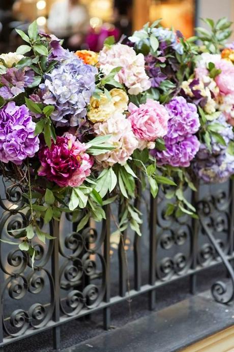 San Viernes and the moon