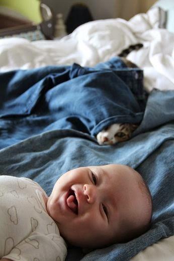 San Viernes and the moon