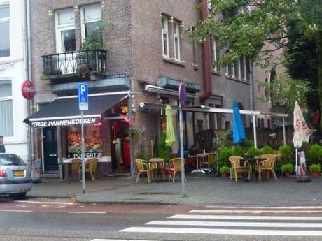 No volveré a un Zoo ni a seguir a unos orientales en el Barrio Rojo: Día 3 Amsterdam Cafetería en el exterior del Artis Royal Zoo