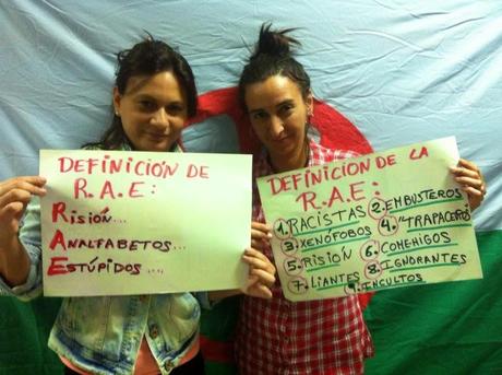 Los gitanos protestan ante la RAE.