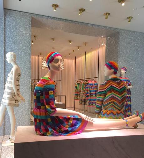 visual escaparate valentino