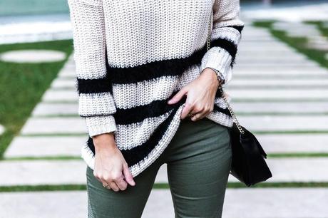 Jennyfer-Khaki_Jeans-Striped_Dress-Blue_Coat-Purificacion_Garcia_Bag-Outfit-Street_Style-44