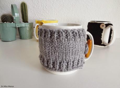 DIY Cubre tazas punto y ganchillo + tazas pintadas a mano