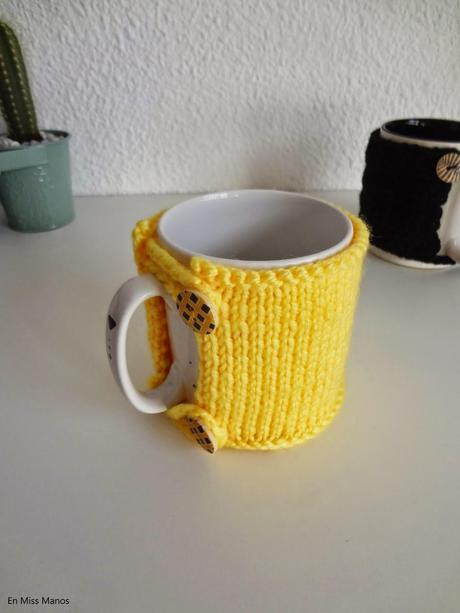 DIY Cubre tazas punto y ganchillo + tazas pintadas a mano