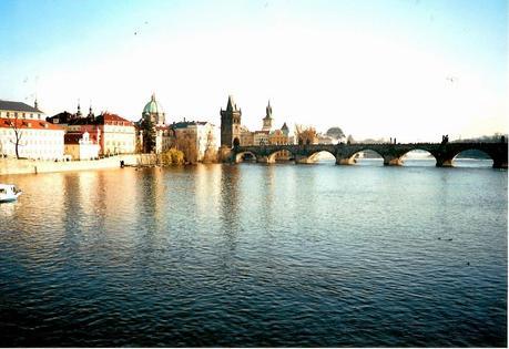 La  Ciudad  De Las Cien Torres.- Praga.