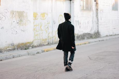 WALKING ON SUNSHINE