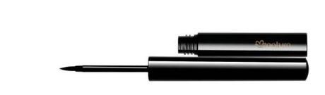 5 tips para delinear y aplicar sombras de acuerdo a tu tipo de ojos Natura_UNA_Delineador_Líquido