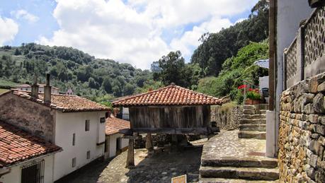El precioso pueblo costero de Tazones, en Asturias