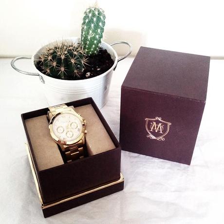 Reloj dorado Massimo Dutti