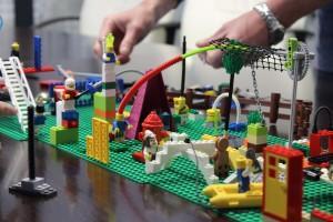 ¿Para qué sirve LEGO ® SERIOUS PLAY ®? Paco Prieto - Lego® Serious Play®