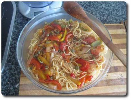 …o en un bol o fuente aparte.