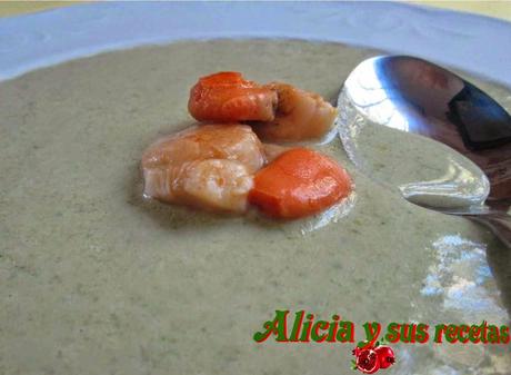 CREMA DE RÚCULA CON VIEIRA