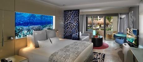 06aparadisusplayadelcarmen-laperla-luxury-jr-suite-room-swim-up-940x407
