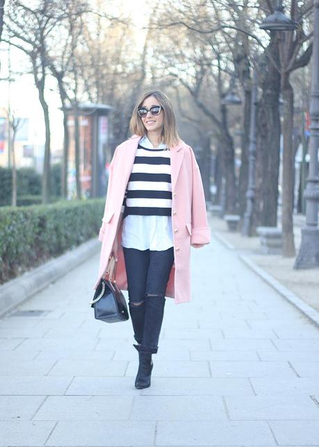 Pink Coat & Stripes02