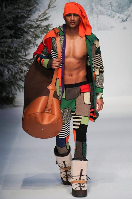 Moschino prepara a los hombres para el Invierno en London Men Collections