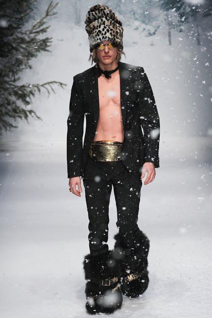 Moschino prepara a los hombres para el Invierno en London Men Collections