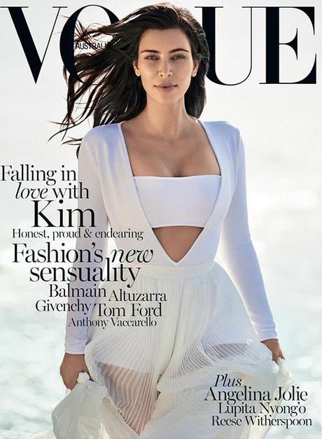 Kim Kardashian va a la playa para portada de Vogue Australia