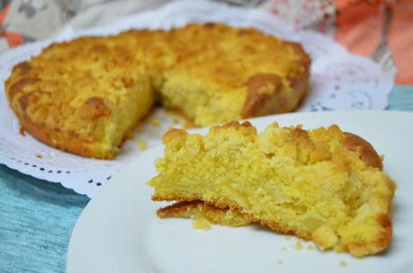 BIZCOCHO DE MANZANA Y AROMA DE NARANJA CON STREUSEL
