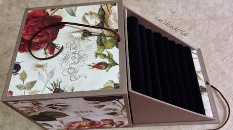 Caja joyero para anillos.