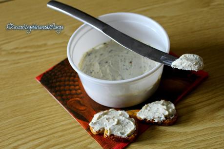 Queso de soja untable con finas hierbas